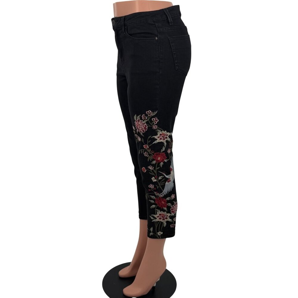 VTG Nanette Lepore Black Floral Embroidered Cropped Jeans | Mob Wife Coquette 8 - Picture 13 of 16